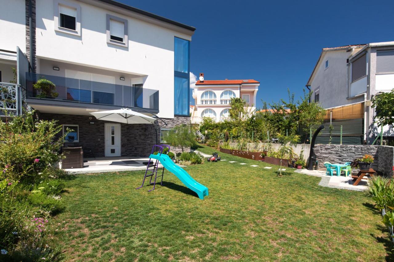Apartment Odore Di Mare With Beautiful Garden Krk Town Kültér fotó